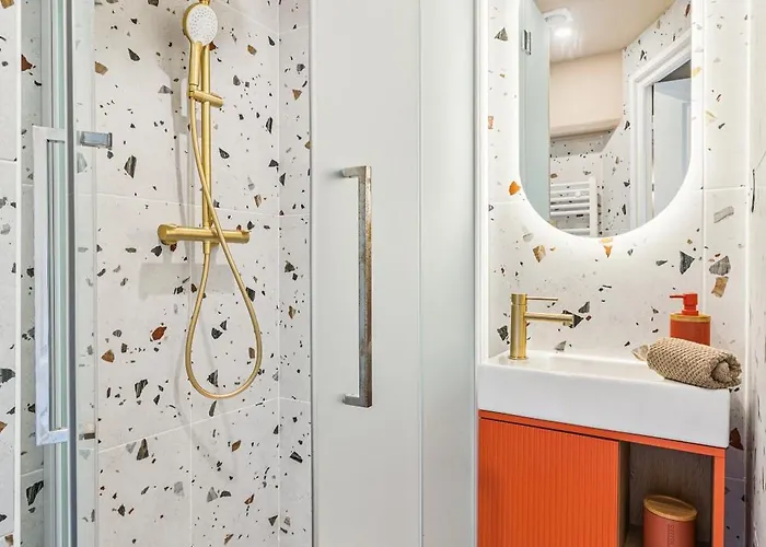 Renting - Crotti - Authentic Immersion Sea & Massena